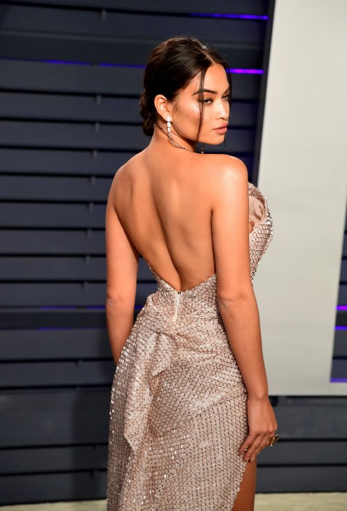 Shanina Shaik Nip Slip at the 2019 Vanity Fair Oscar Party, Beverly Hills, CA 2242019 (2)