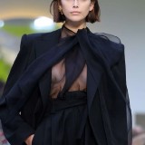 Kaia-Gerber-Nip-SlipRampwalk-at-Valentino-Fashion-Show-in-Paris-2