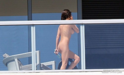 Arianny-Celeste-Caught-Naked-On-The-Balcony-5.jpg
