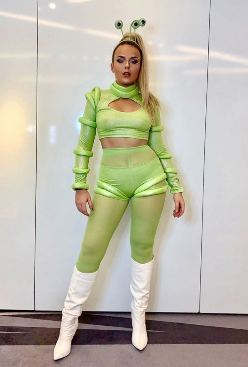 Tallia Storm Nipple Visible in Sexy Alien Costume (3)