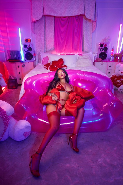 Rihanna-Savage-X-Fenty-Lingerie-5.jpg