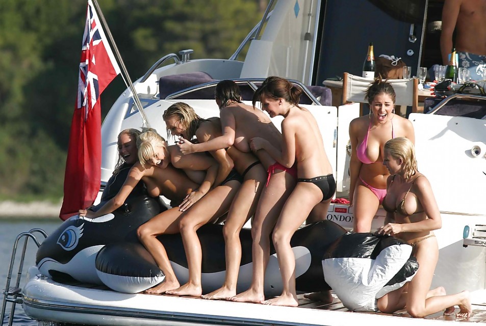 UK-Glamour-Topless-On-a-Boat-8.jpg
