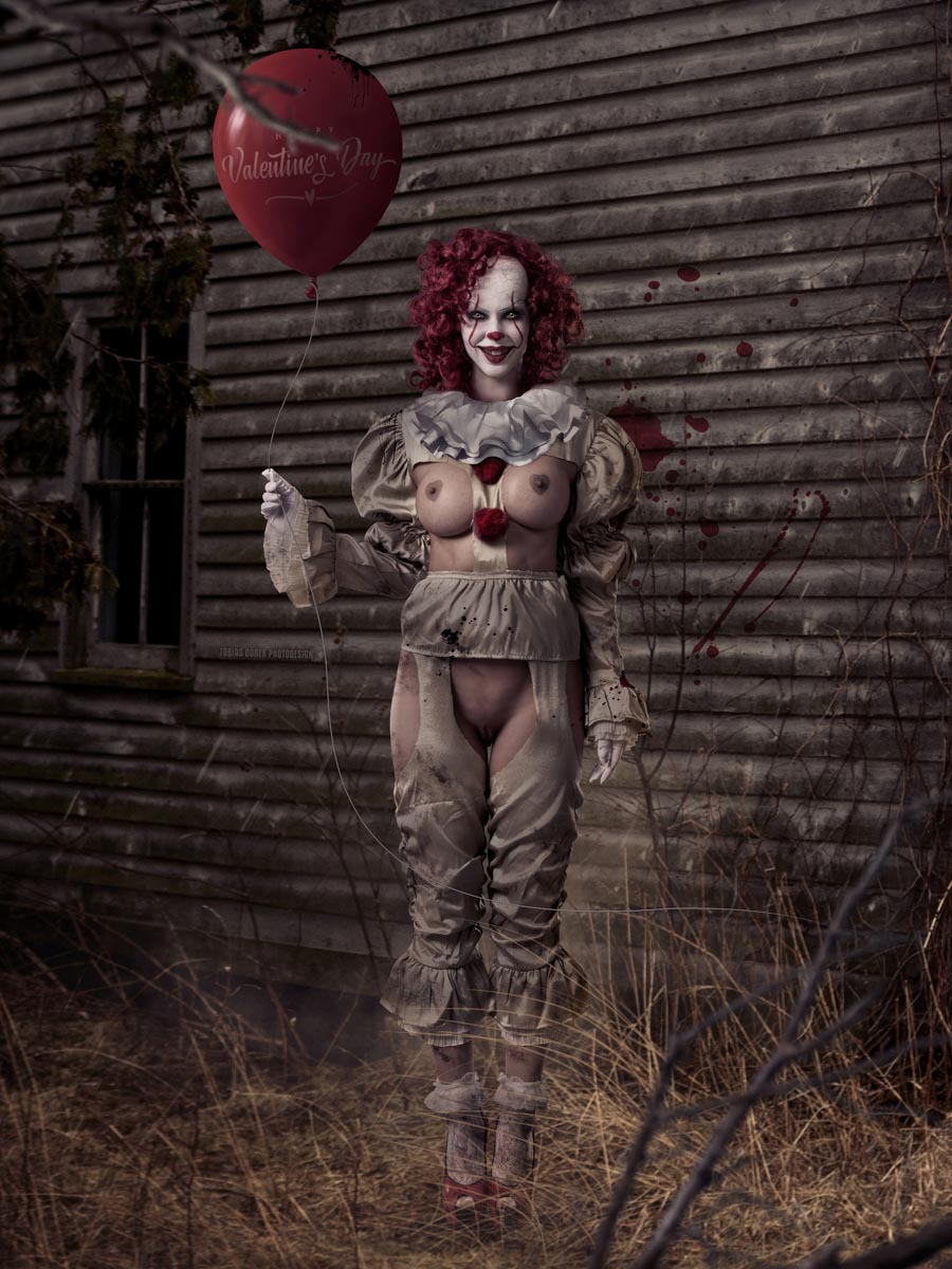 Micaela-Schafer-Naked-2021-calendar-horror-13.jpg