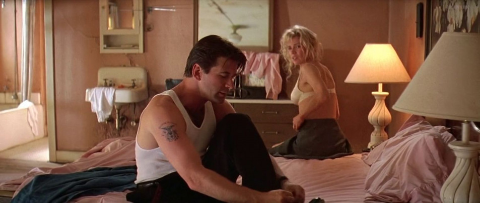 Kim Basinger Naked Screencaps from the gateway