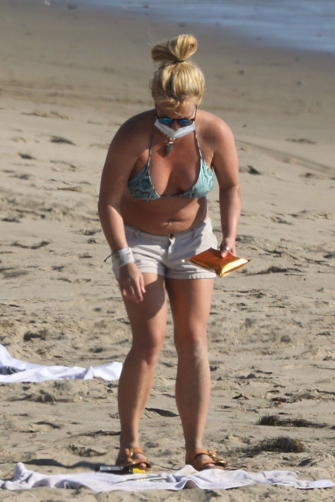 Britney Spears fat in Bikini at a Beach in Malibu 101520