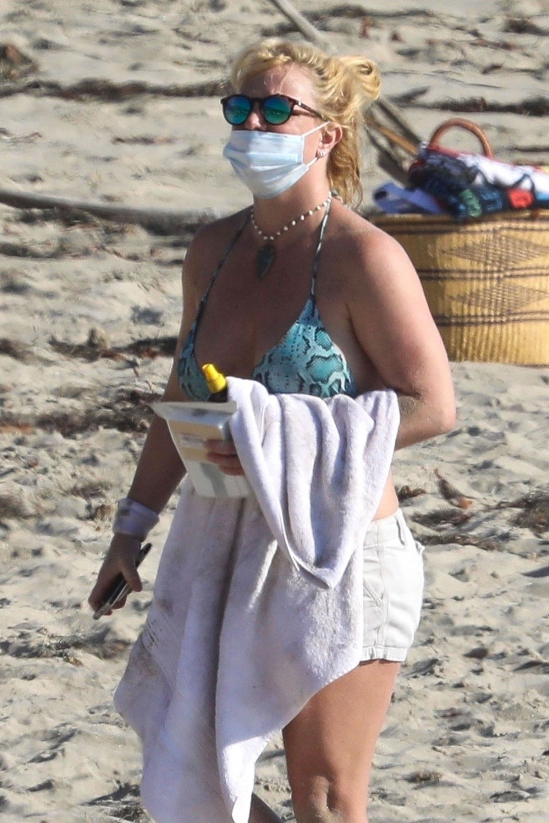 Britney Spears fat in Bikini at a Beach in Malibu 101520