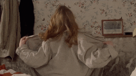 Lea-Seydoux-Nude-gifs-from-Roses-a-Credit-1.gif