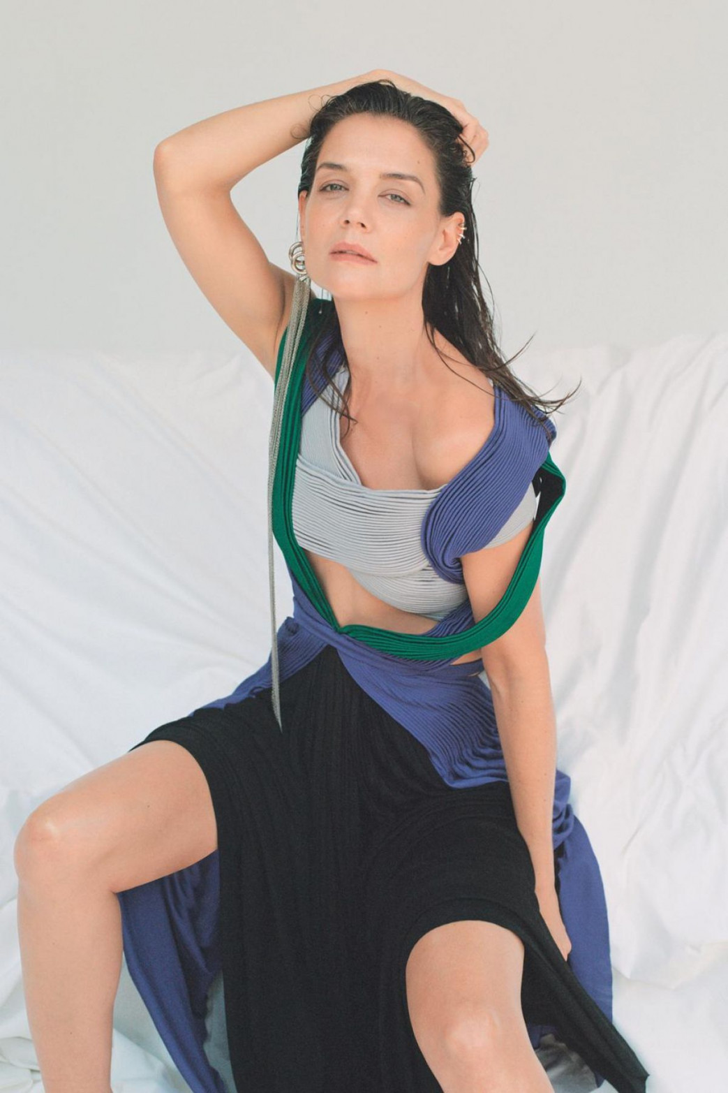 Katie-Holmes-In-Vogue-australia-November-2020-4.jpg