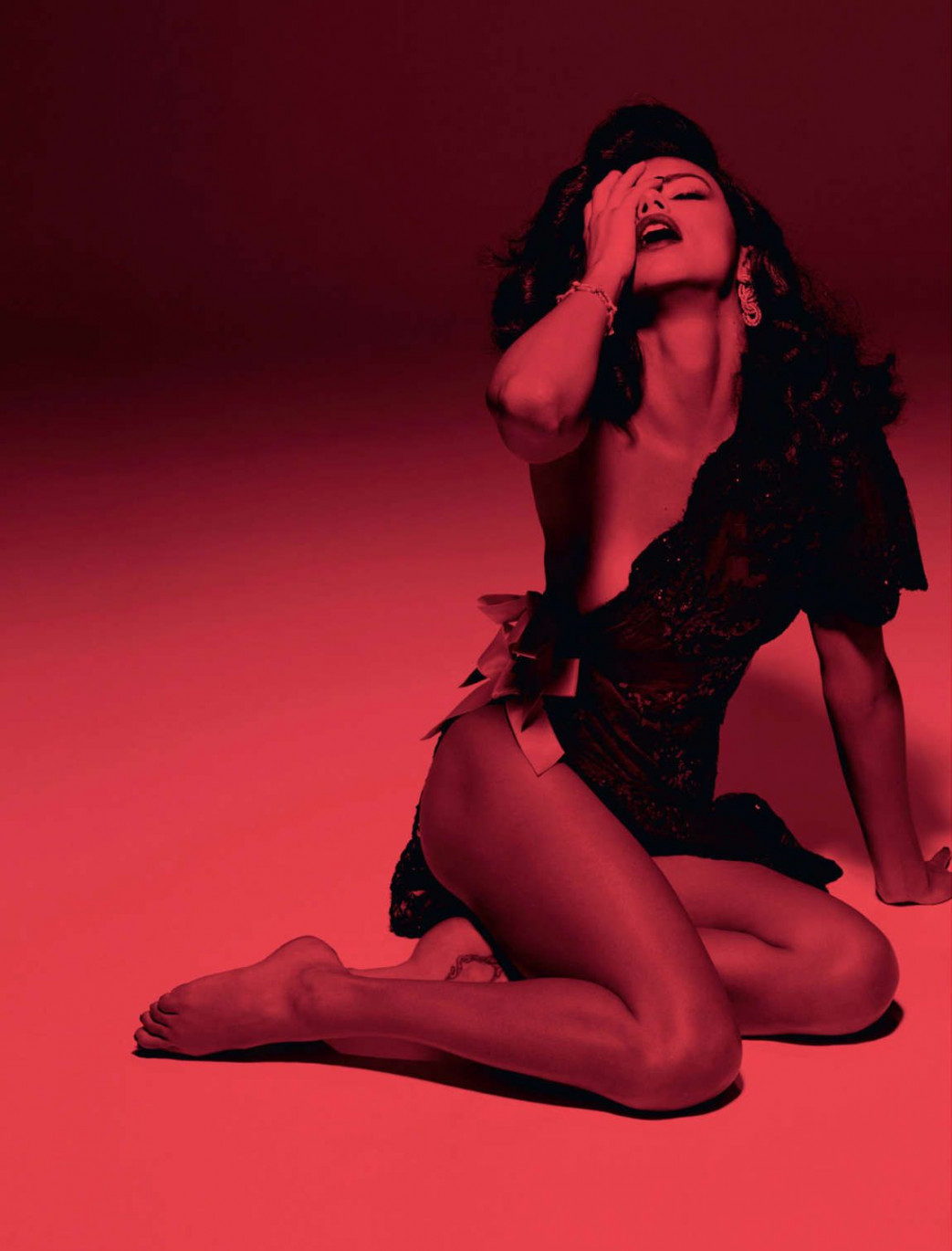 Adriana-Lima-sexy-poses-for-Love-Magazine-2016-3.jpg