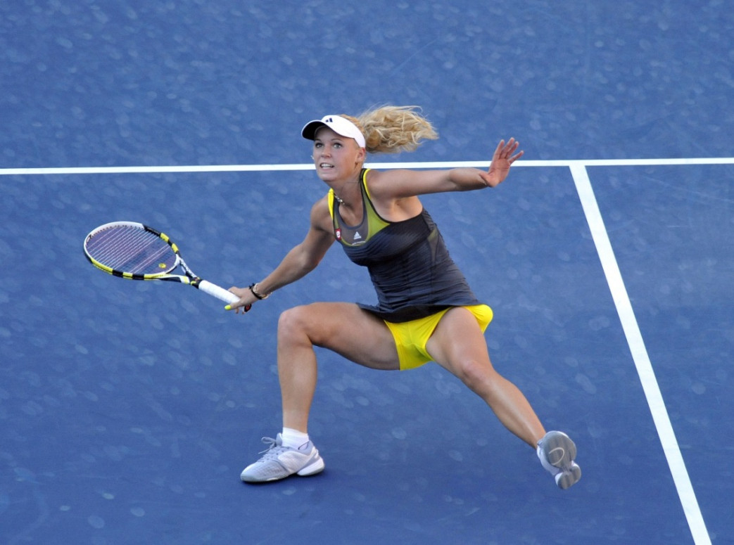 Caroline Wozniacki Oops Cameltoe On Tennis Court Nude Celebs Glamour