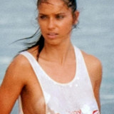 Adriana-Lima-In-Wet-T-Shirt-Nipples-6