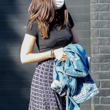 Ana-de-Armas-Braless-Pokies-With-Ben-Affleck-2