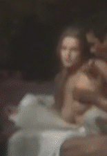 julia-palha-nua-gifa98addb154fe7d7a.gif