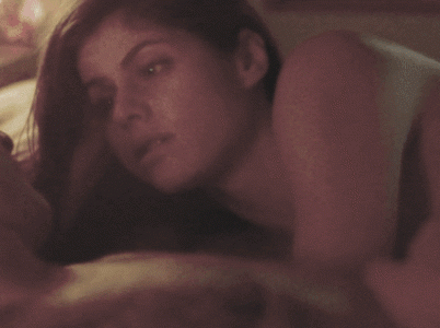 Alexandra-Daddario-nude-gif-12.gif