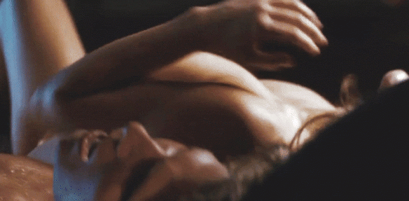 julianna-guill-sex-gif-8.gif