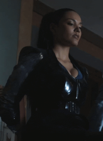 Jessica-Lucas-sexy-boobs-gif-2.gif