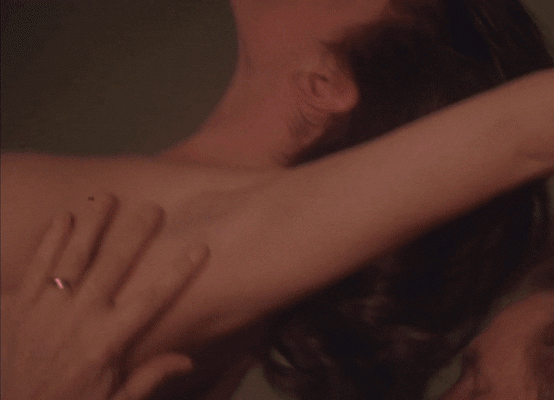 Jennifer-Connelly-nude-gif-6.gif