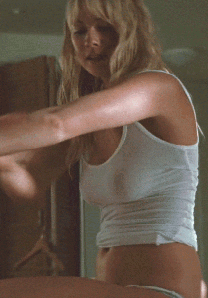 Laura-Ramsey-boobs-gif-9.gif
