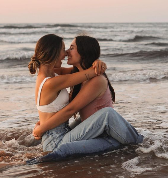 http://www.coupleslookingforfemale.com Find Local Bisexual Singles and Couples Today!