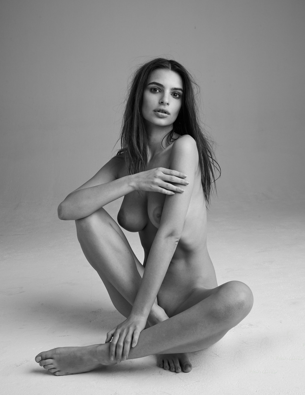 Emily-Ratajkowski-nude-16.jpg