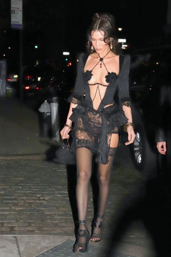 Bella-Hadid-in-Sexy-Skimpy-Outfit-7.jpg