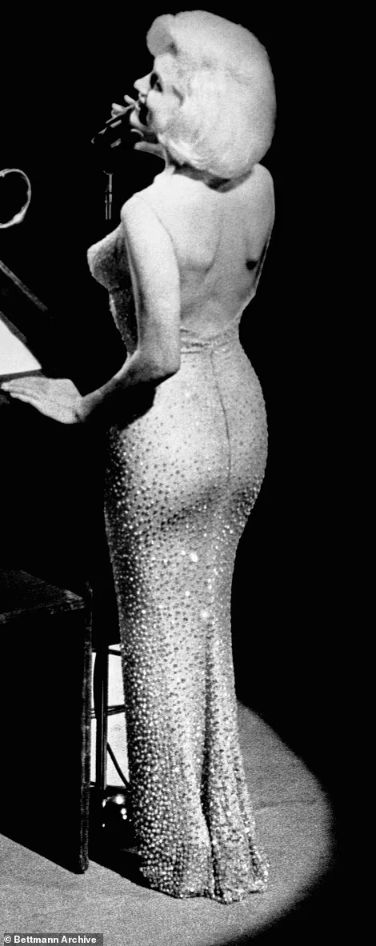Kim-Kardashian-rules-the-Met-Gala-red-carpet-in-Marilyn-Monroes-5M-dress-12.jpg