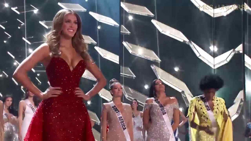 Iris-Mittenaeres-FINAL-WALK-Miss-Universe-20.jpg