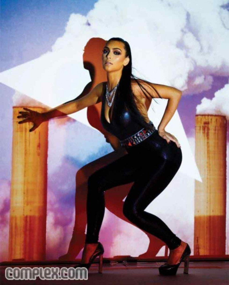 Kim-Kardashian-Complex-Mag-10.jpg