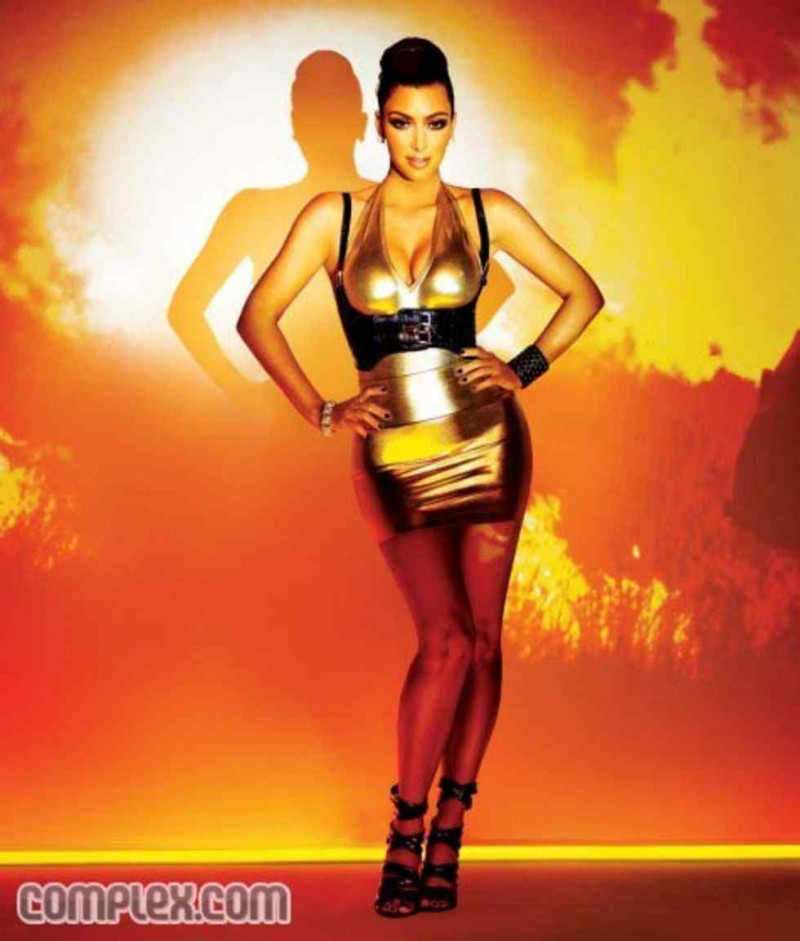 Kim-Kardashian-Complex-Mag-11.jpg